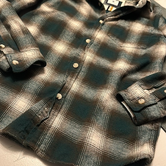 Boys Denim & Flower Flannel Button Down Shirt - Picture 3 of 3
